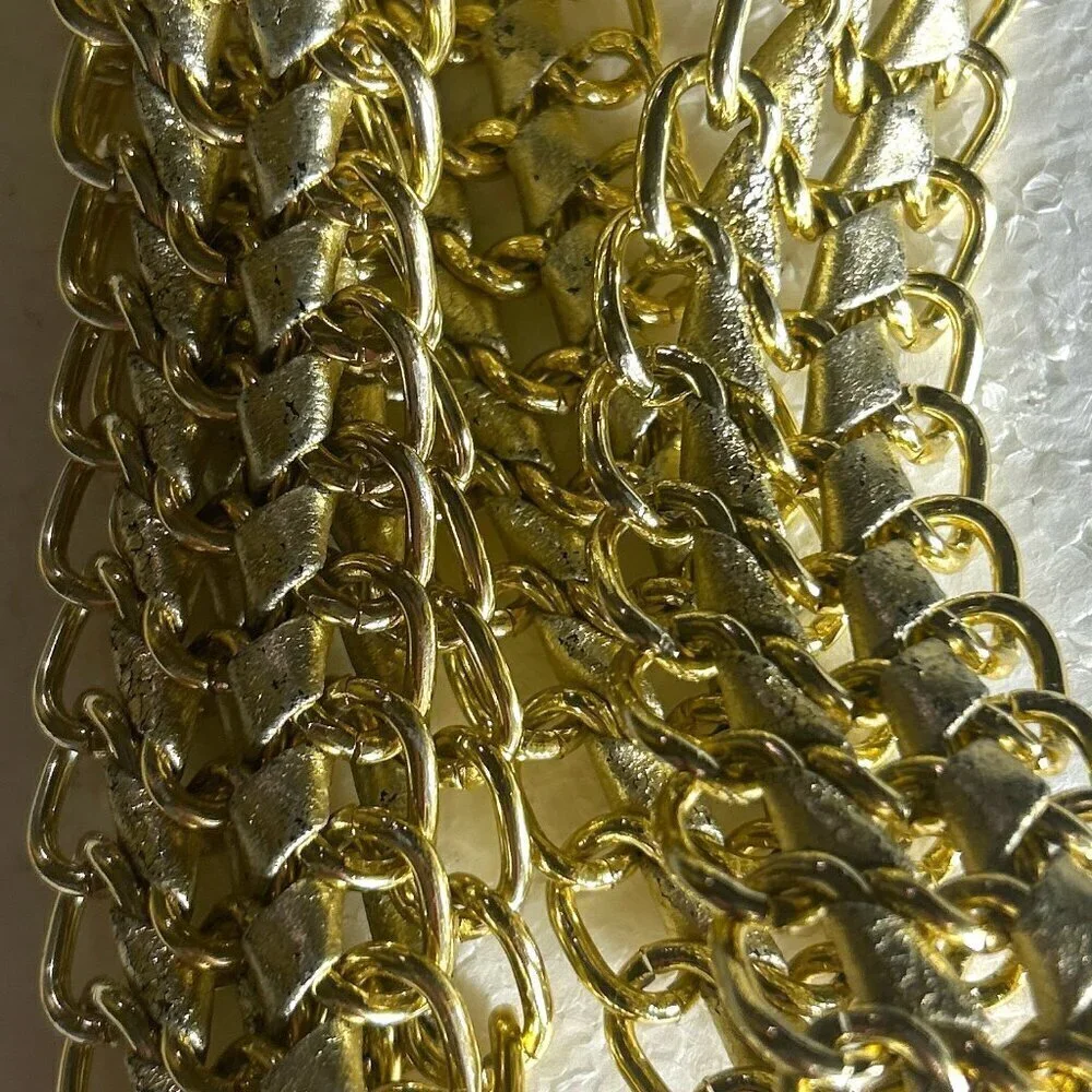 Gold chain buckle belt SZ M Italian Style Chic Bling Dressy Party Timeless 80's